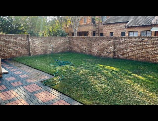 2 BEDROOM SIMPLEX FOR SALE IN MONAVONI